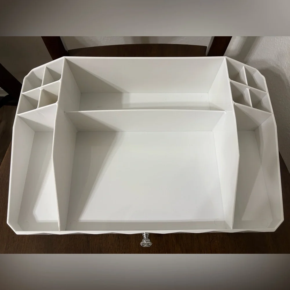 Elegant White Makeup & Jewelry Organizer with multiple compartments